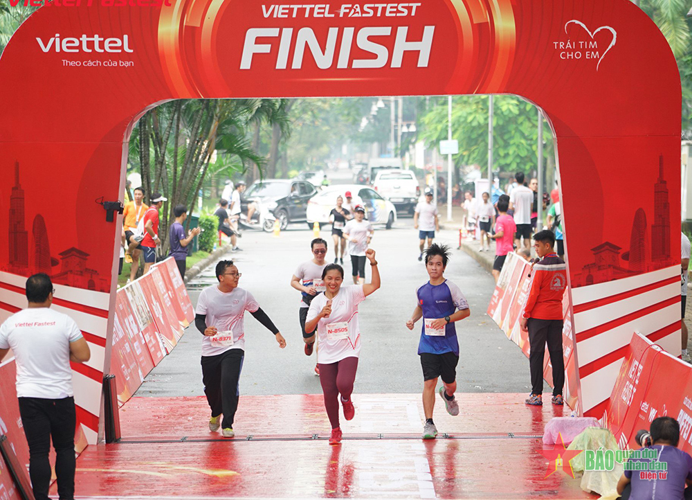 Viettel tổ chức giải chạy để ủng hộ cho chương trình 